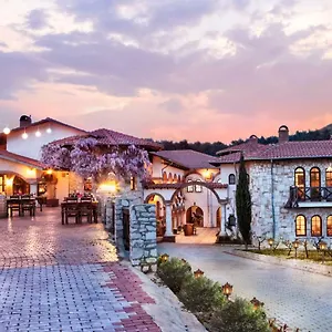 Konukevi Vinifera Vineyards, Selçuk